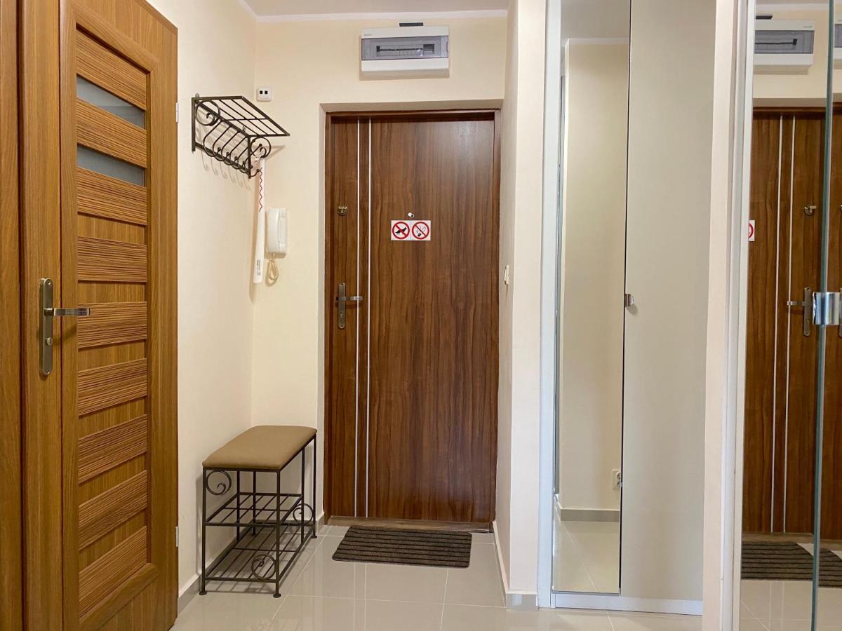 Swish Apartment -10 Min To Old Town Gdansk,Pkp & Shopping Mall Eksteriør billede